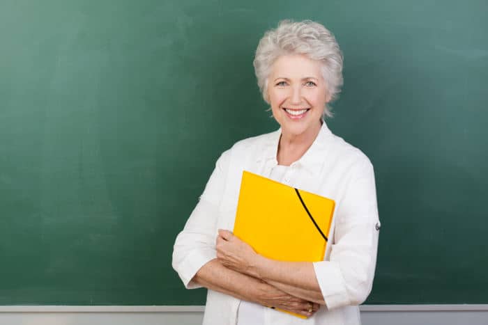 Older woman to retire from teaching